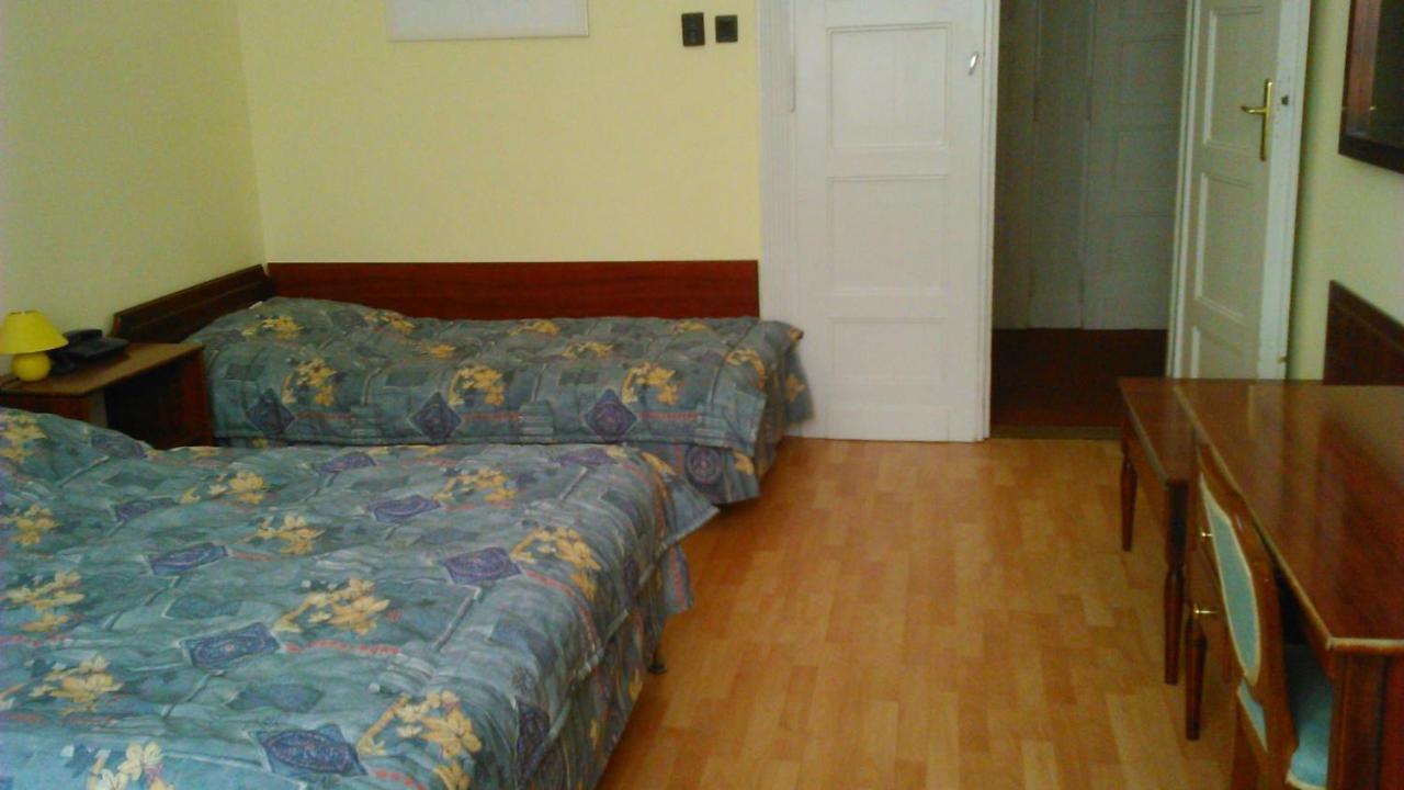 Hotel Central Nagykanizsa Εξωτερικό φωτογραφία