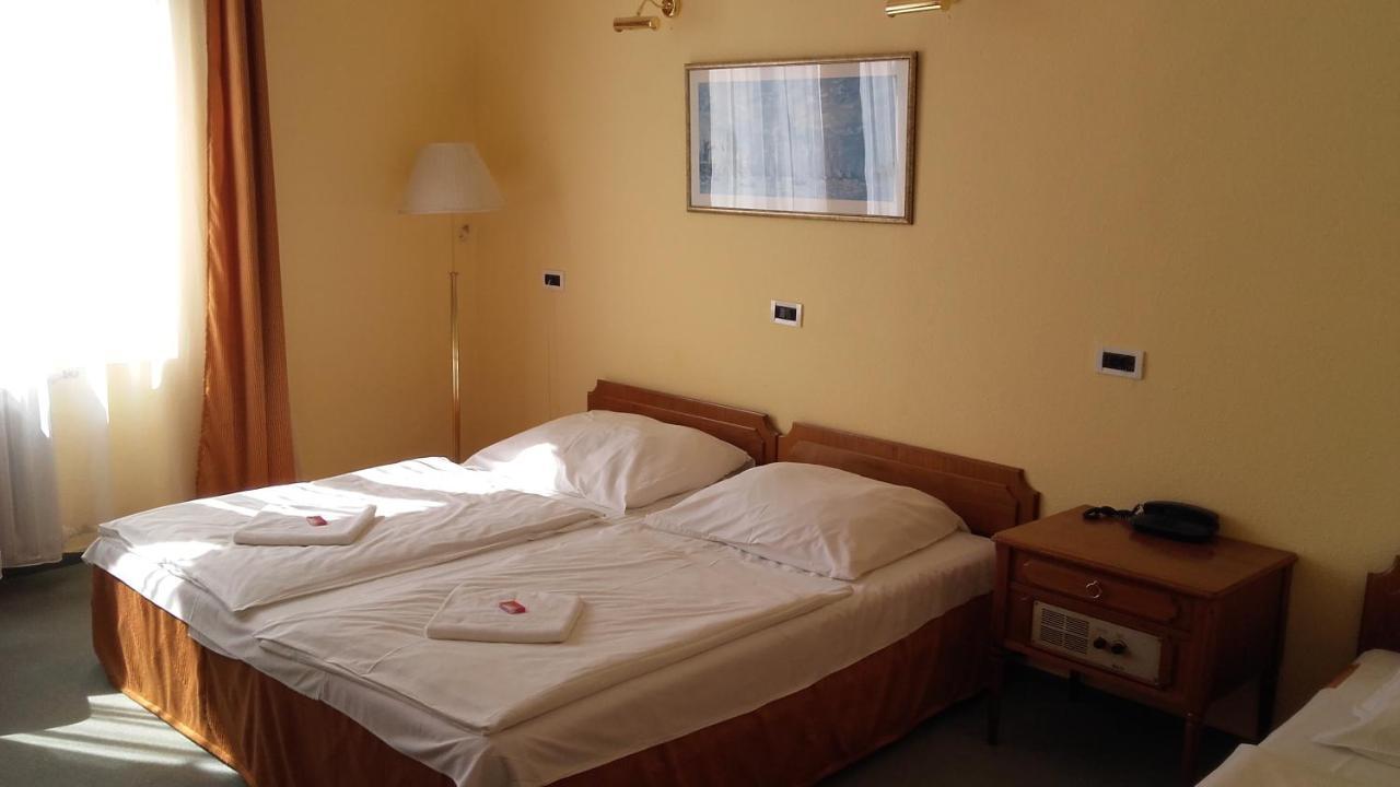 Hotel Central Nagykanizsa Εξωτερικό φωτογραφία