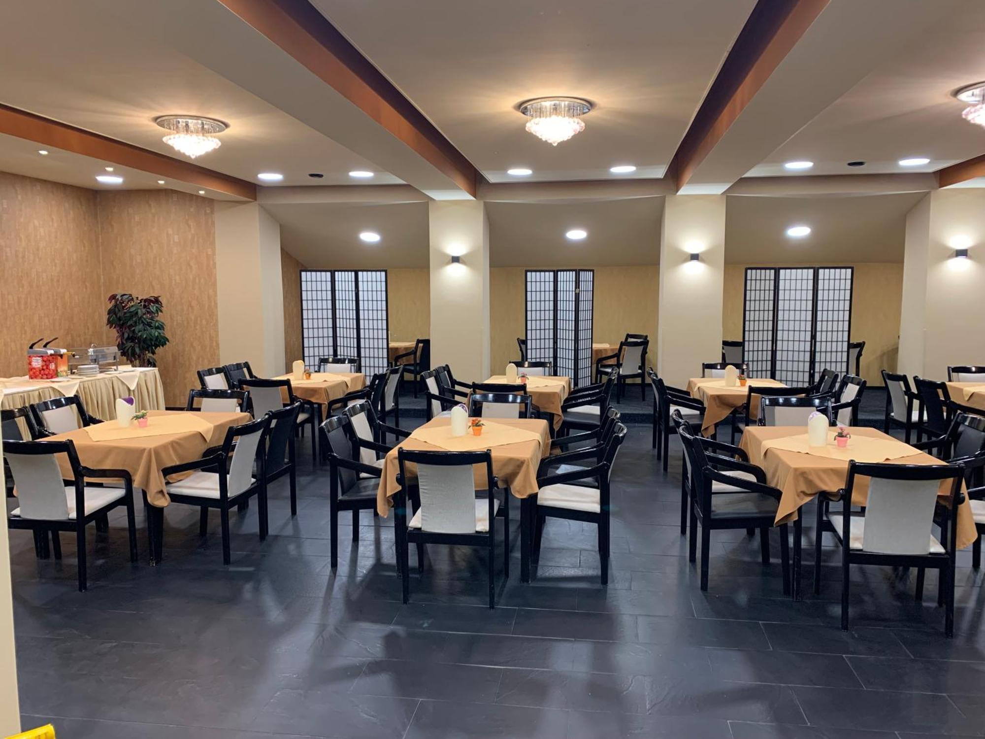 Hotel Central Nagykanizsa Εξωτερικό φωτογραφία
