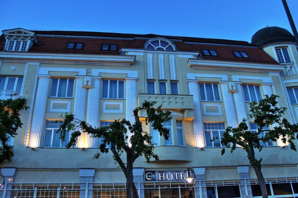 Hotel Central Nagykanizsa Εξωτερικό φωτογραφία