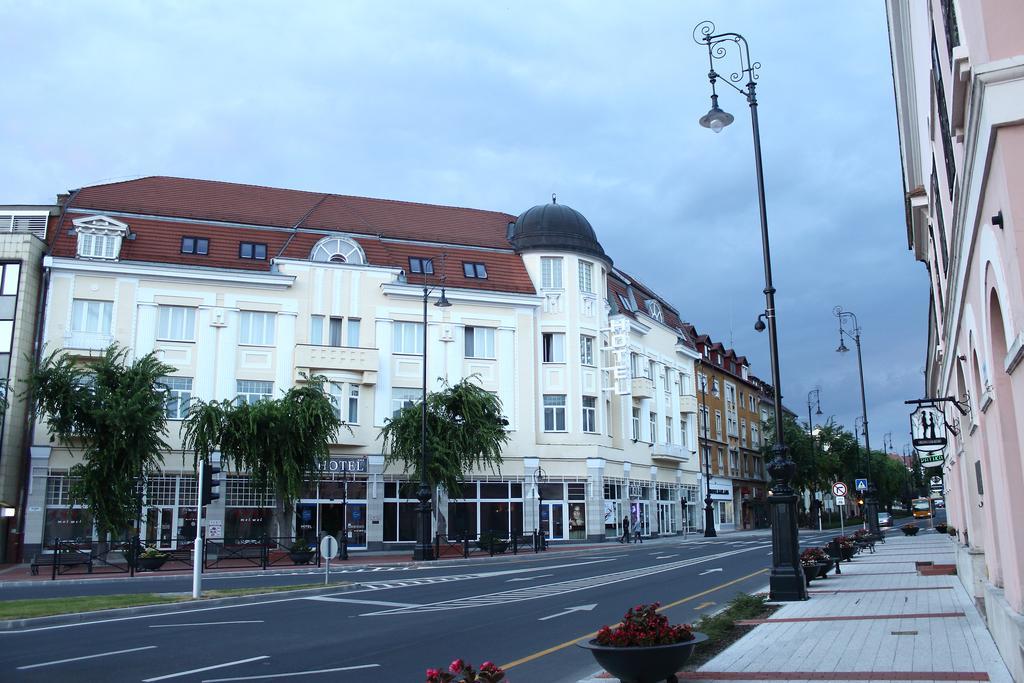Hotel Central Nagykanizsa Εξωτερικό φωτογραφία